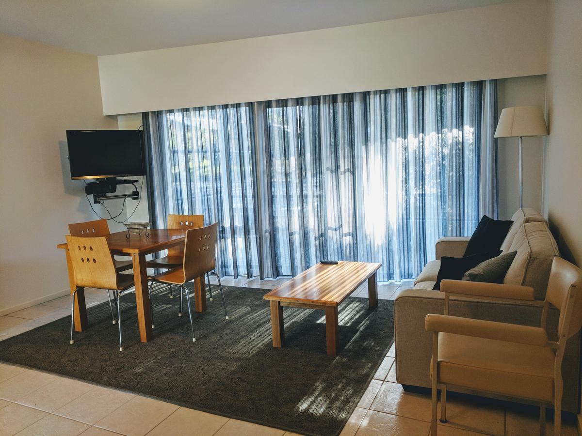 Metung Waters Motel And Apartments Bagian luar foto