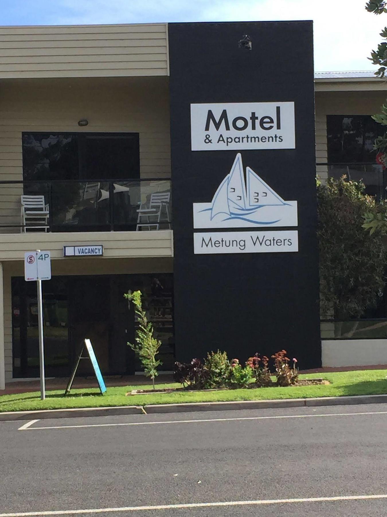 Metung Waters Motel And Apartments Bagian luar foto