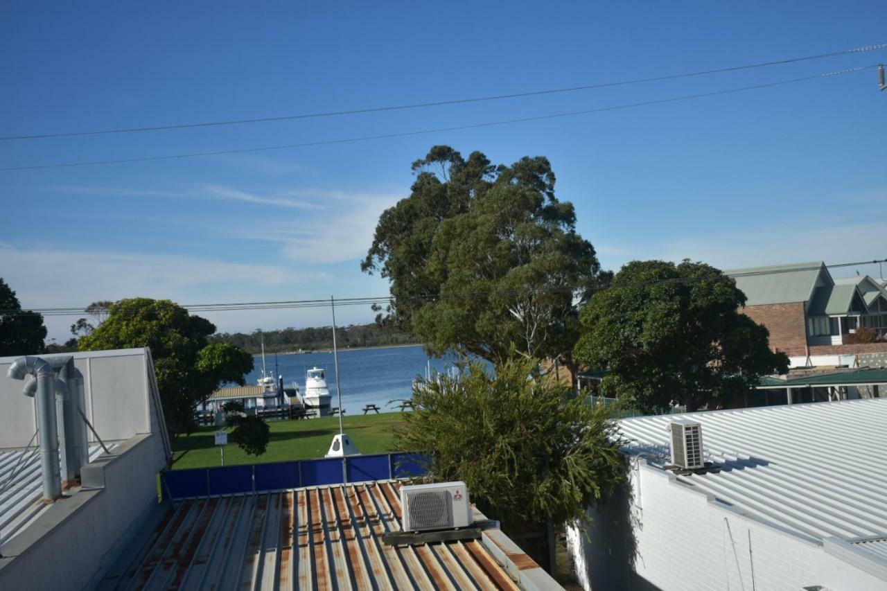 Metung Waters Motel And Apartments Bagian luar foto